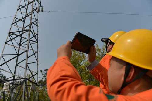，威斯盾电力巡检系统可有效地帮组电力工作者们在电力巡线工作中不断的总结经验
